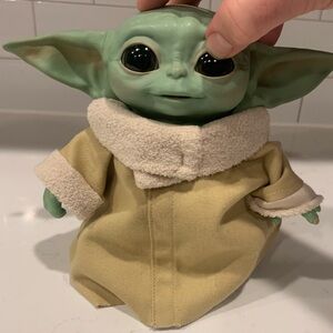 Hasbro Baby Grogu Animated Doll; (2020), Smoke-free home, 3AA batteries needed